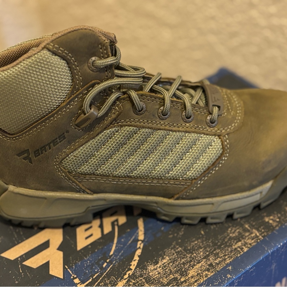 Bates Women Tactical Sport 2 Mid Composite Toe EH Boot size 6